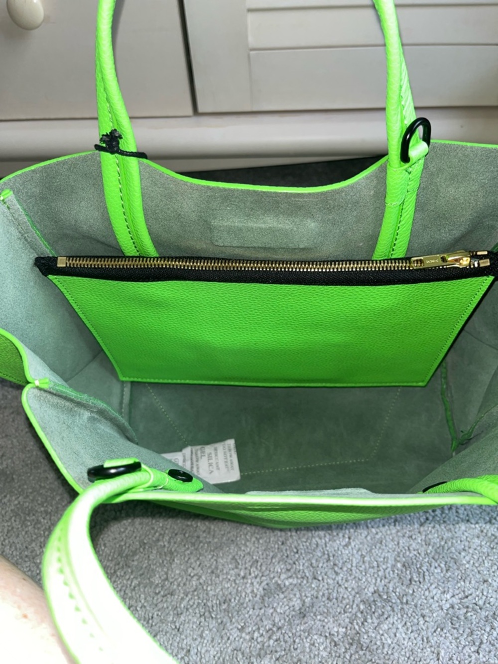 NWT Ampersand As Apostrophe 100% Genuine Leather Neon Green Half Tote - Picture 7 of 11